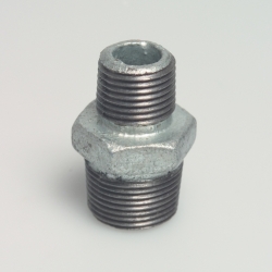 Niplu redus galvanizat   1 1/4” x 1/2”